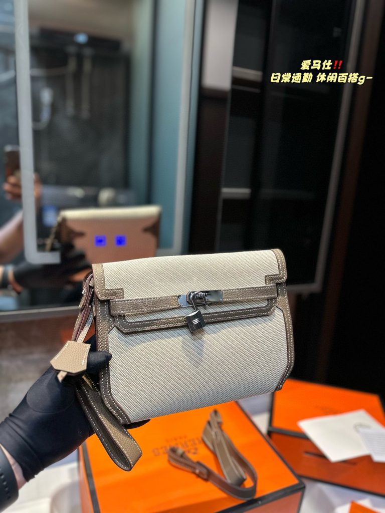 FashionReps Bags 04YAA1562