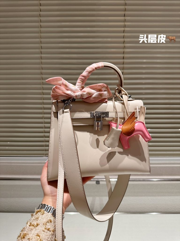 FashionReps Bags 04YAA1571
