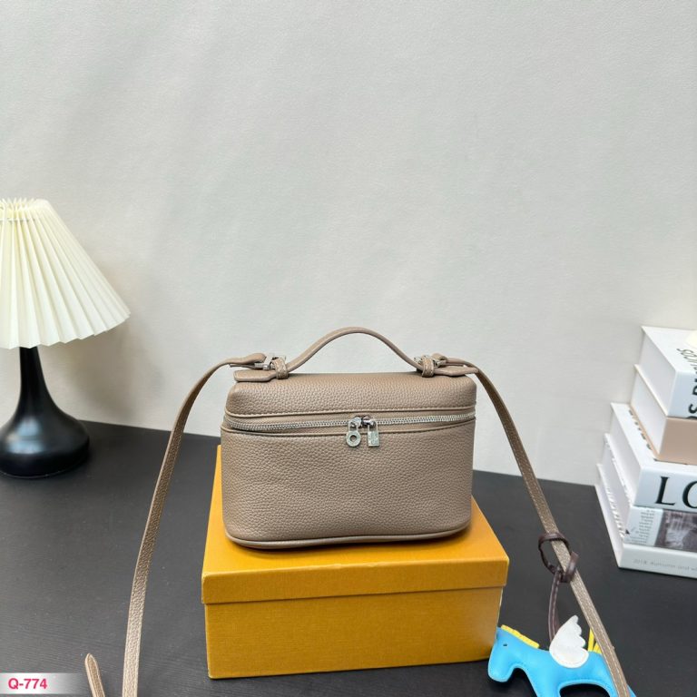 FashionReps Bags 04YAA321