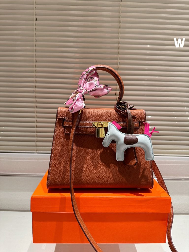 FashionReps Bags 04YAA392