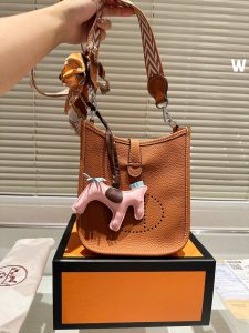 FashionReps Bags 04YAA540