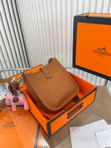 FashionReps Bags 04YAA545