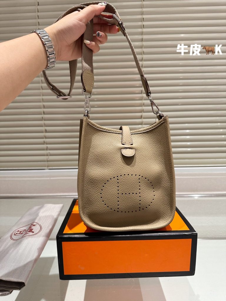 FashionReps Bags 04YAA569