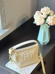 FashionReps Bags 04YAA649