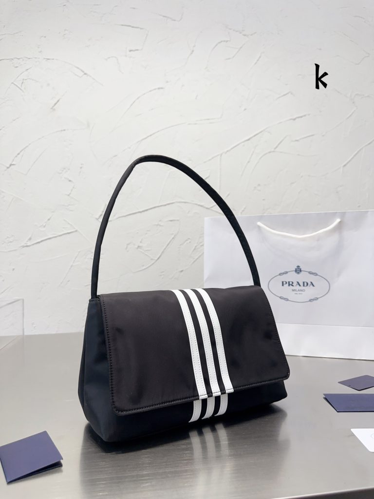 FashionReps Bags 05YAA17735 Prada Bag