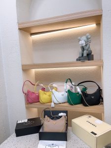 FashionReps Bags 05YAA17740 Prada Bag