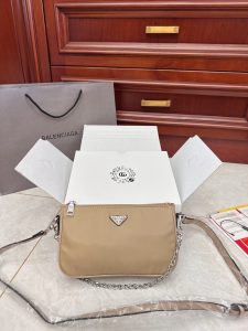 FashionReps Bags 05YAA17769 Prada Bag