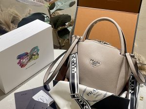 FashionReps Bags 05YAA17989