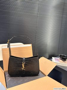 FashionReps Bags 05YAA586