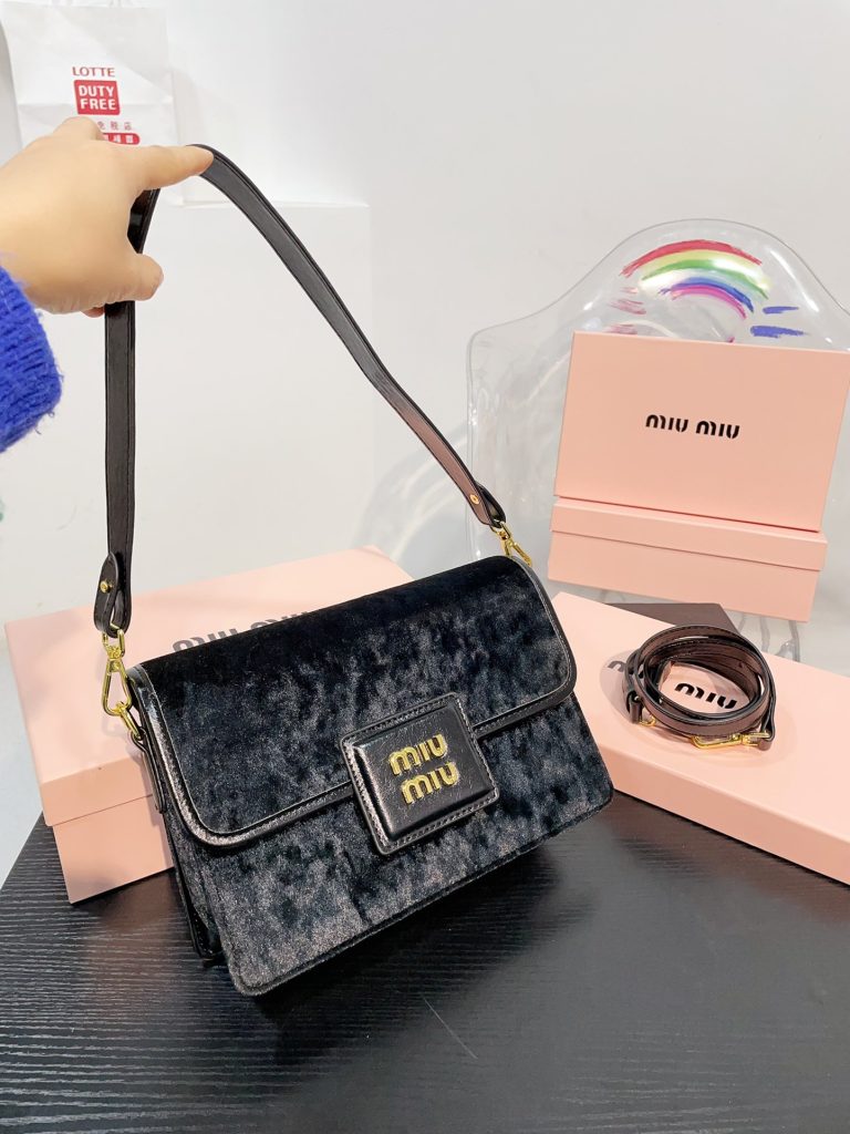 FashionReps Bags 06YAA16627