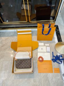 FashionReps Bags 07YAA13384