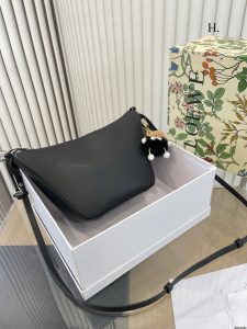 FashionReps Bags 08YAA8061