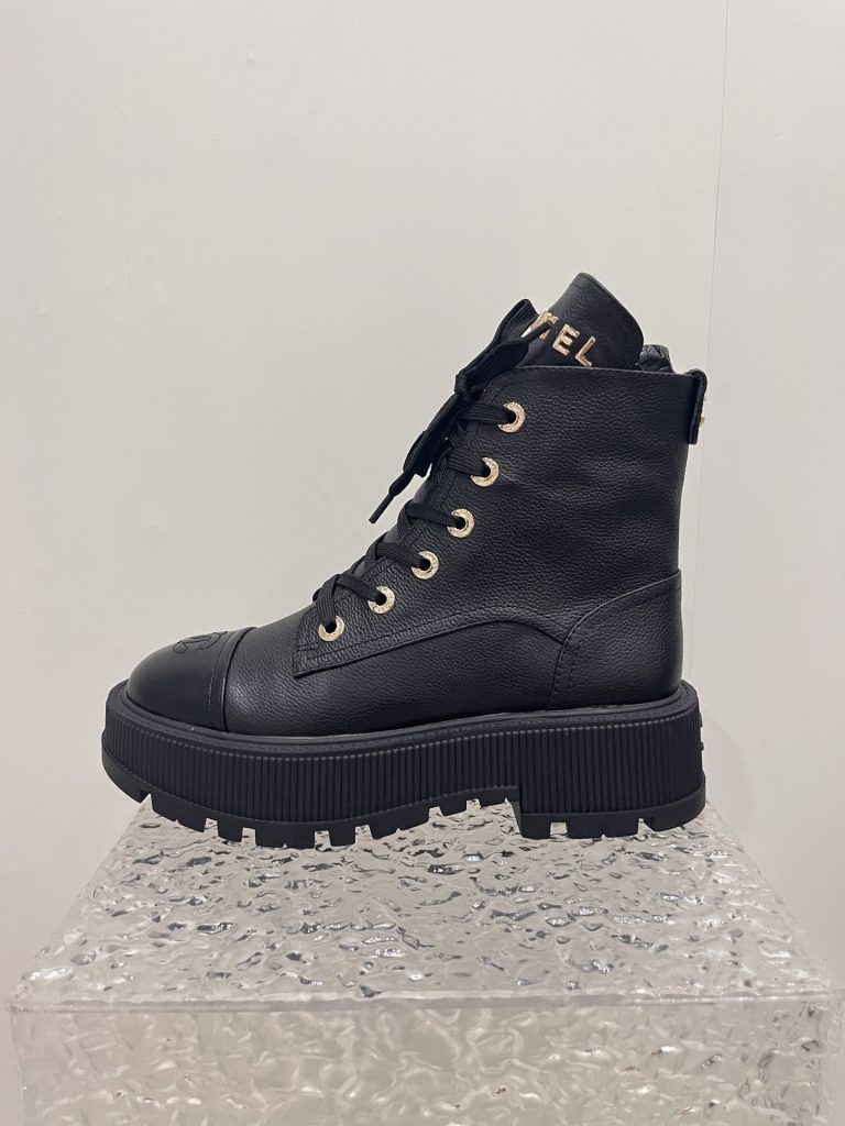 Replica Chanel Shoes 06OR52